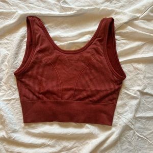 Sports bra or crop top